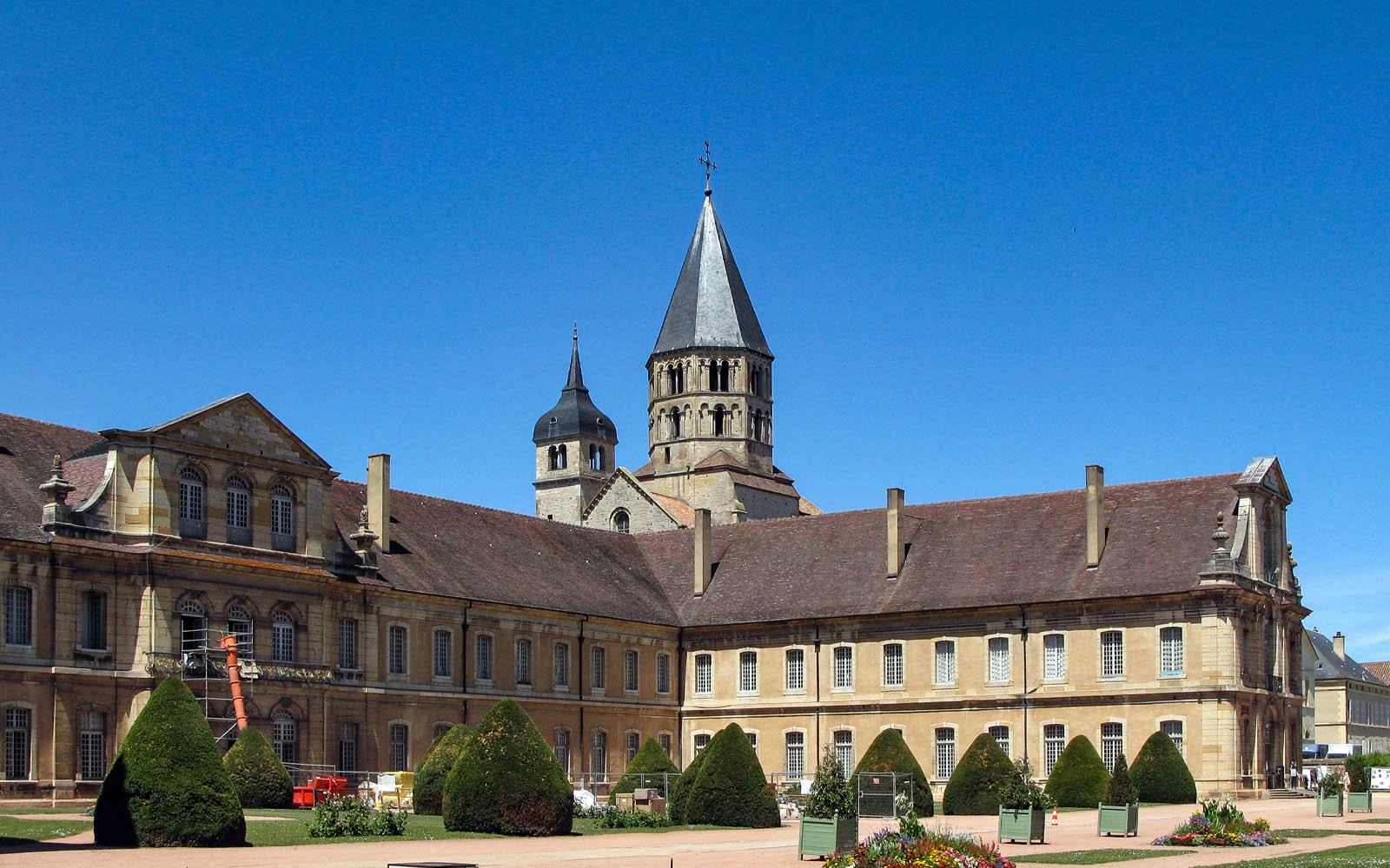 Abbaye de Cluny, Saone-et-Loire, Bourgogne ©Hyppolyte de Saint-Rambert